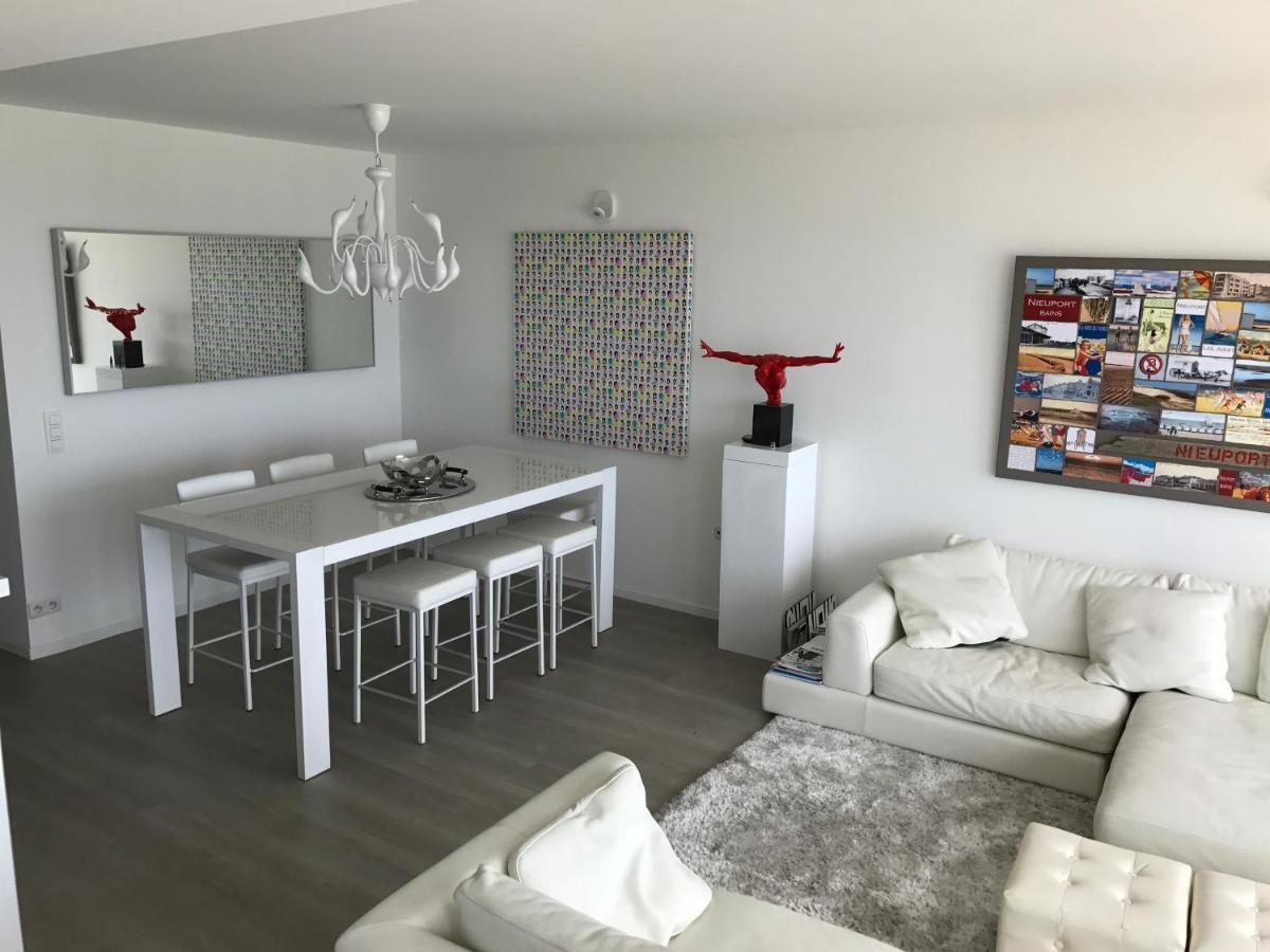 White Sea/Sun/Sky Dreams 4 Six @ Nieuwpoort Apartment Bagian luar foto