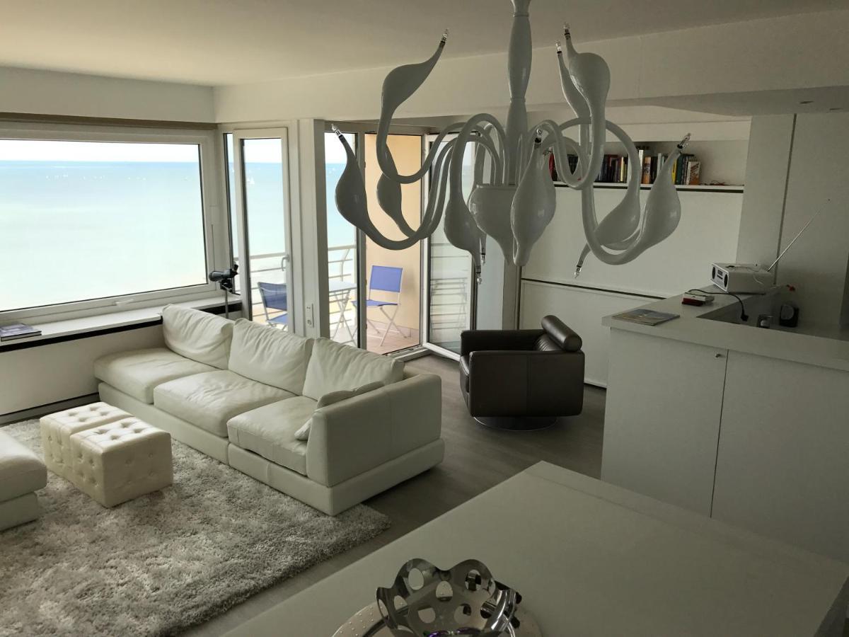 White Sea/Sun/Sky Dreams 4 Six @ Nieuwpoort Apartment Bagian luar foto