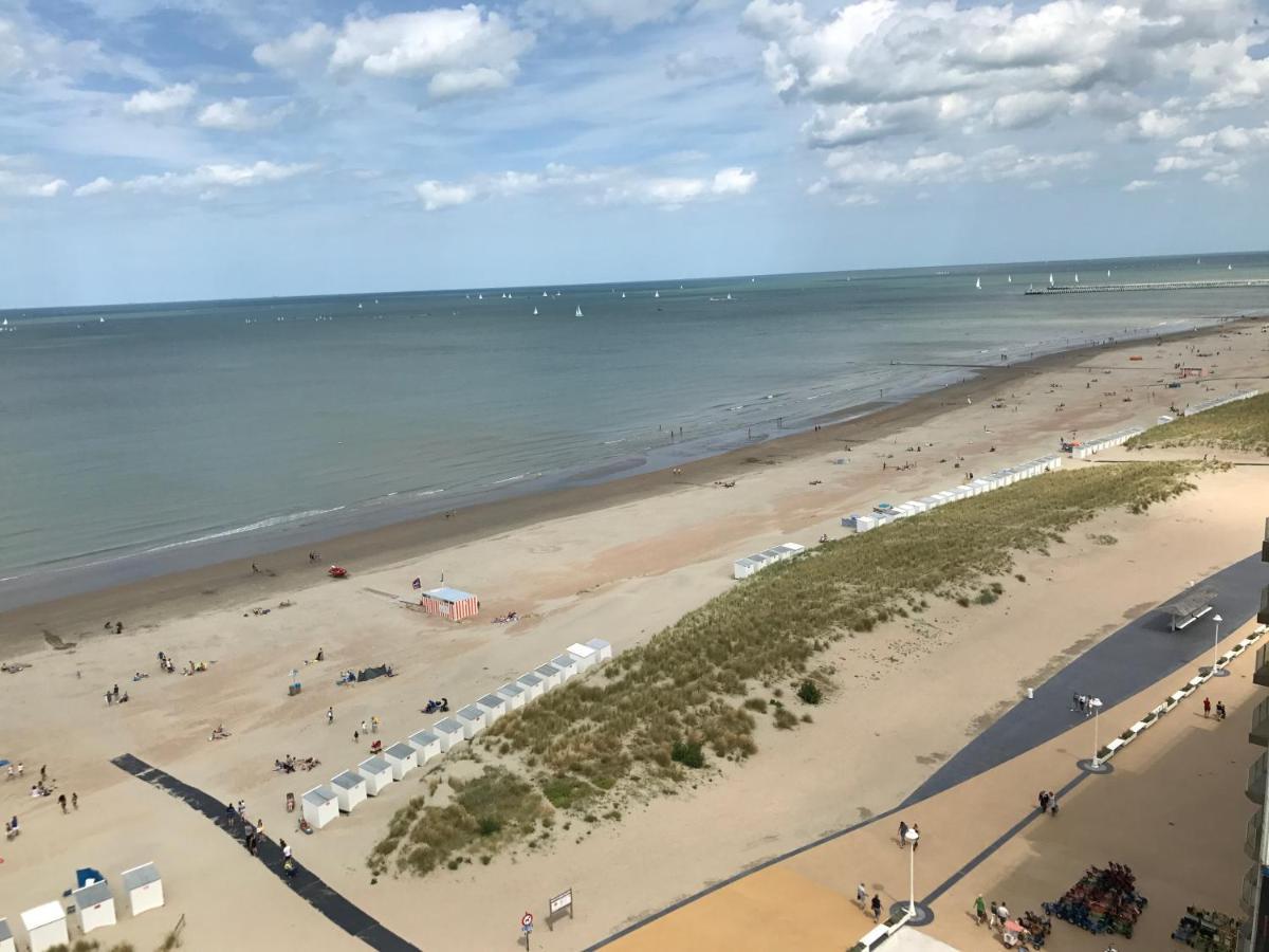 White Sea/Sun/Sky Dreams 4 Six @ Nieuwpoort Apartment Bagian luar foto
